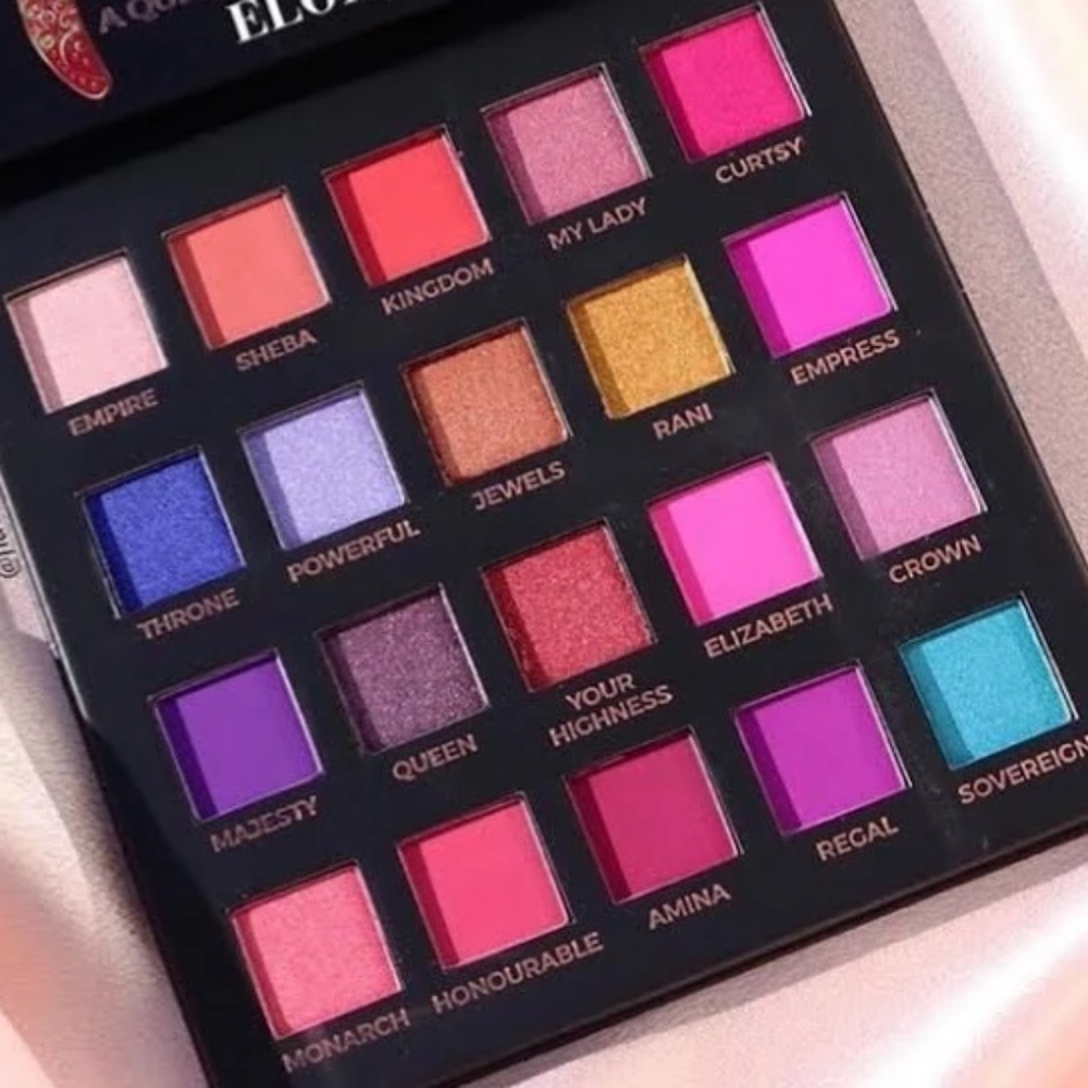 NIB ELOISE UK THE QUEEN EYESHADOW PALETTE